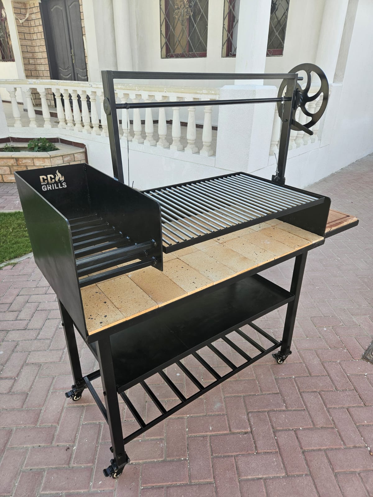 Santa María Argentinian Parrilla Grill – Adjustable Live-Fire BBQ Dubai UAE